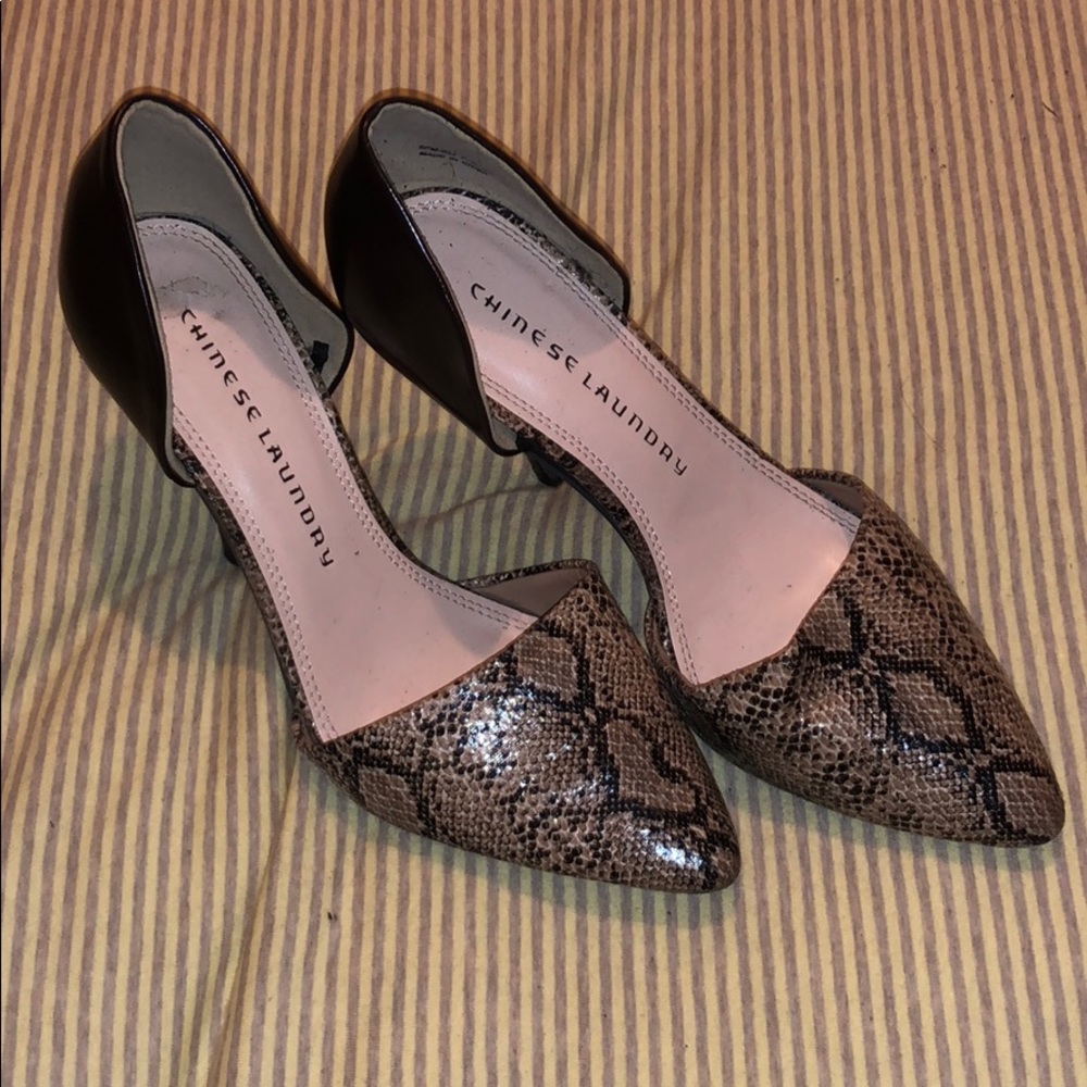 Chinese Laundry Pointed Toe Heel